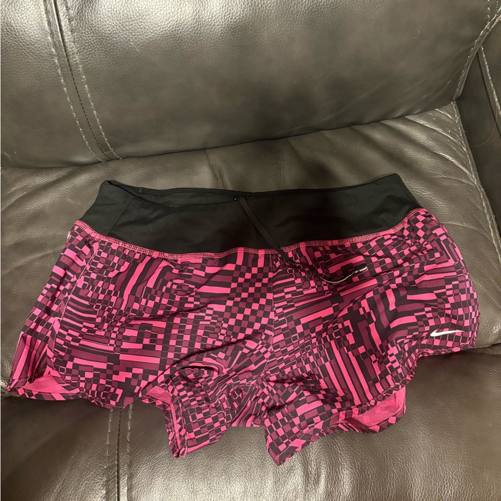 Nike Women's Athletic Shorts - Pink and Black